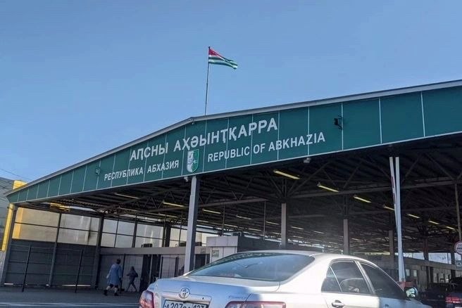 Чистота и температура морской воды в Сочи соответствуют нормам