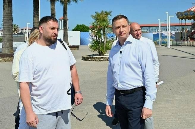 Мэр Сочи сообщил о сроках снятия заборов на Южном моле