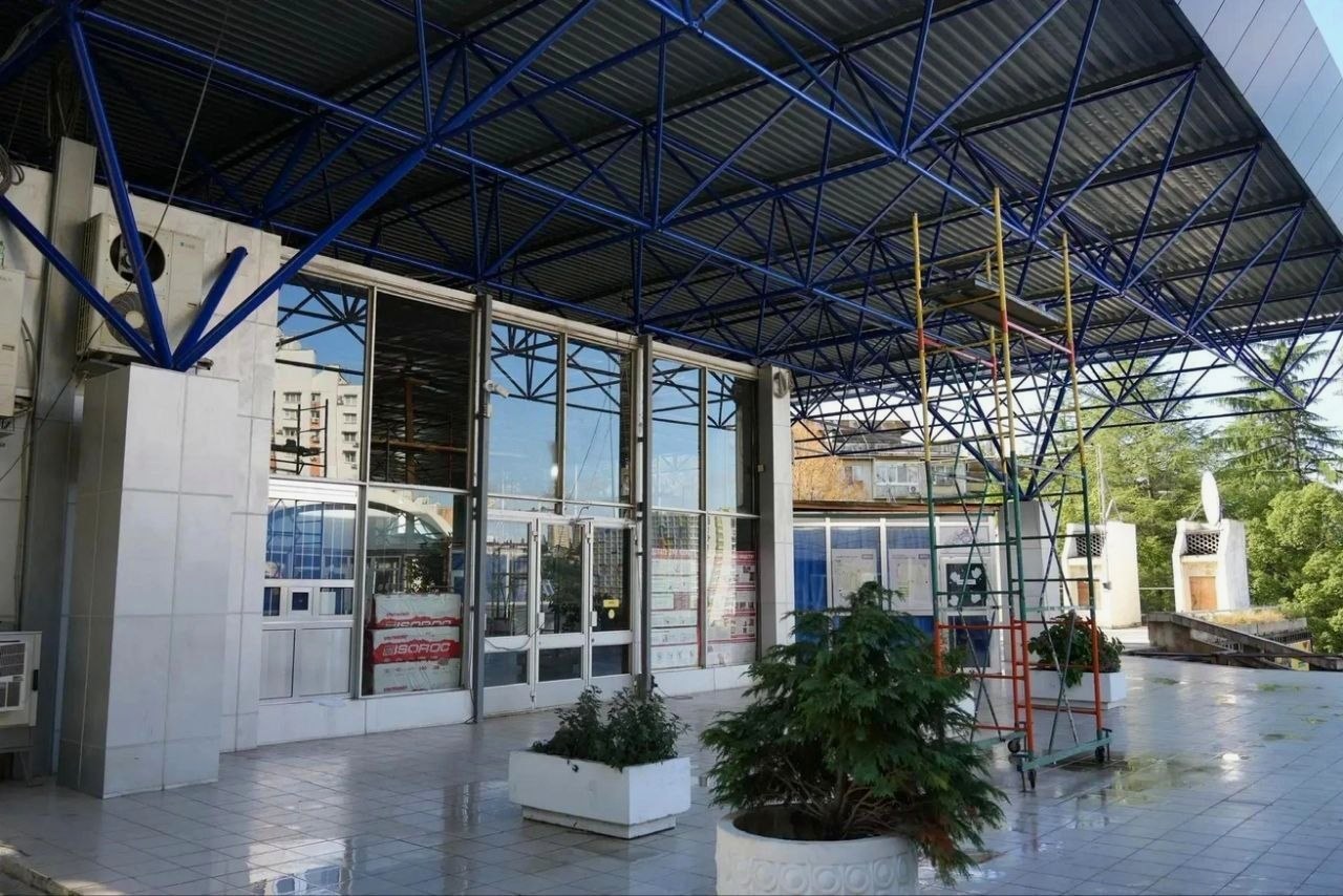 Обновление кровли в центре культуры и кино «Сочи» не повлияет на работу кинозалов